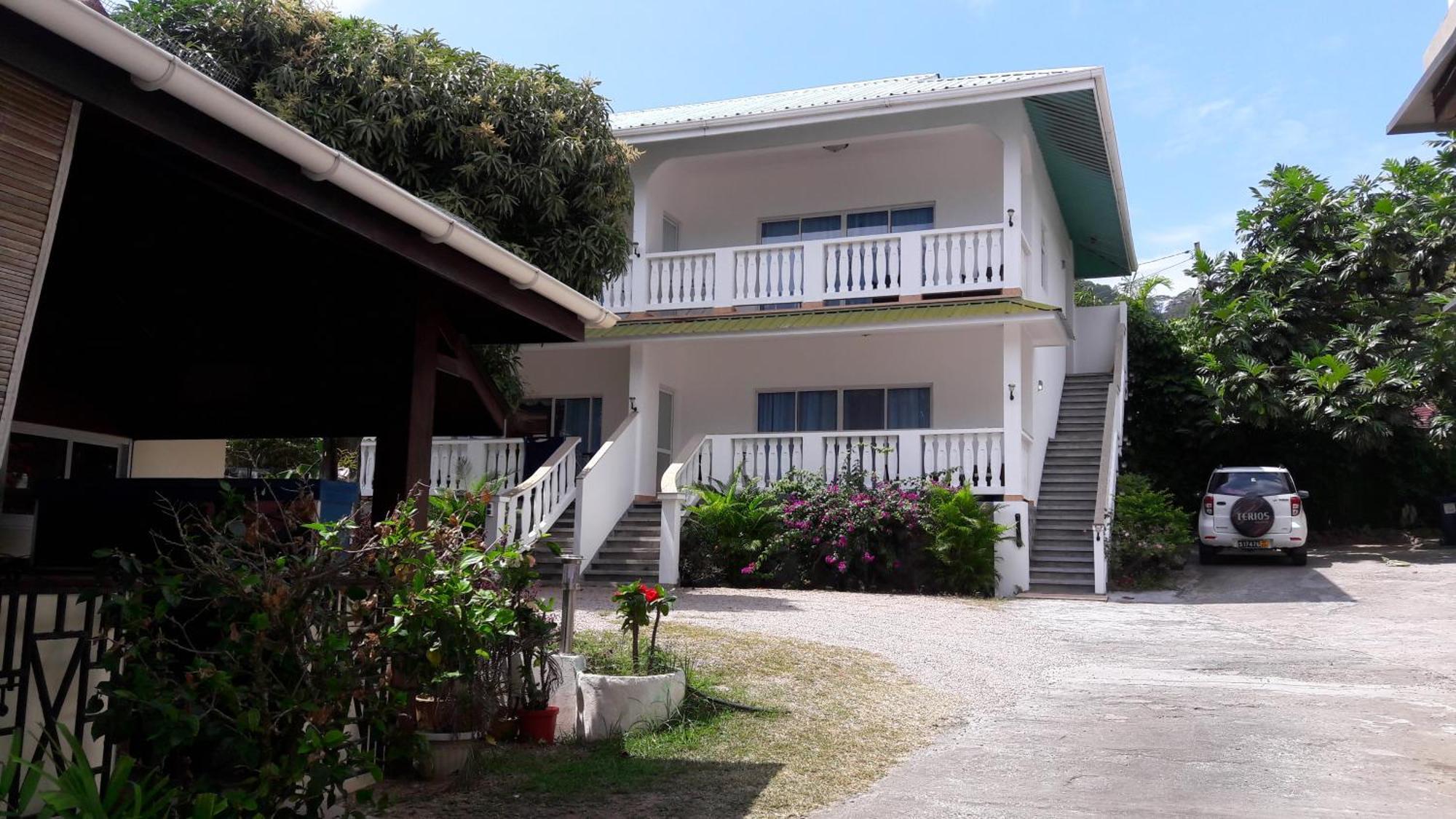 Divers Lodge Guest House Бо-Валлон Номер фото